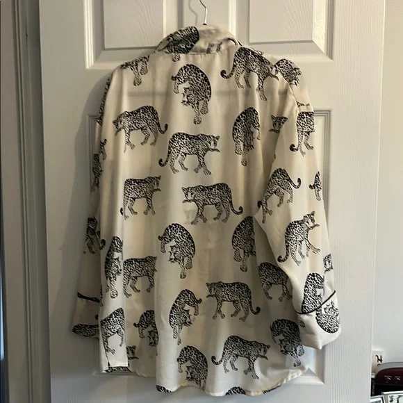 Leopard Print top - Picture 4 of 4